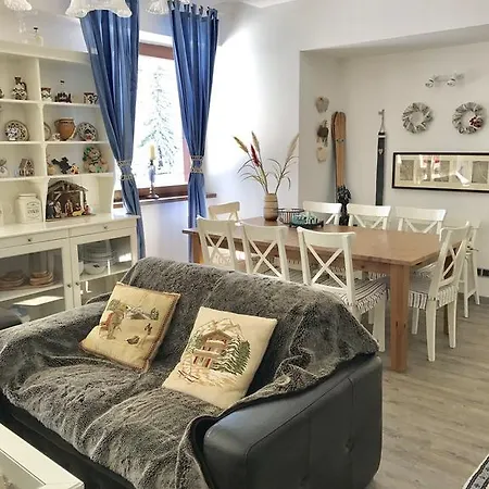 Charming 3-Bedroom Apartment Poiana Brasov Extérieur photo